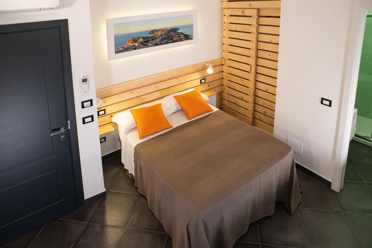 Incentro B&B Μιλάτσο Εξωτερικό φωτογραφία